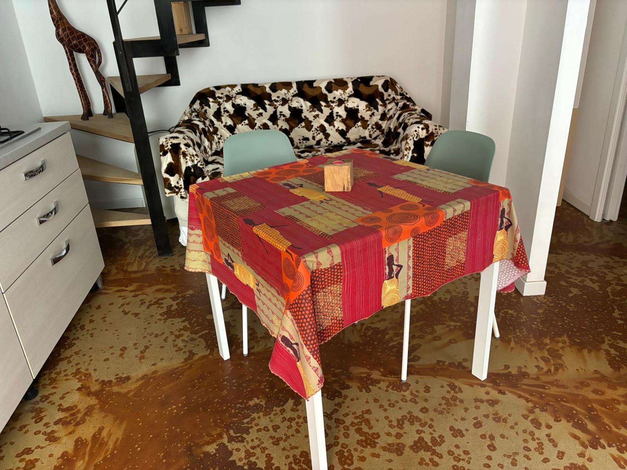 Friendly Africa Room Como Center Екстер'єр фото